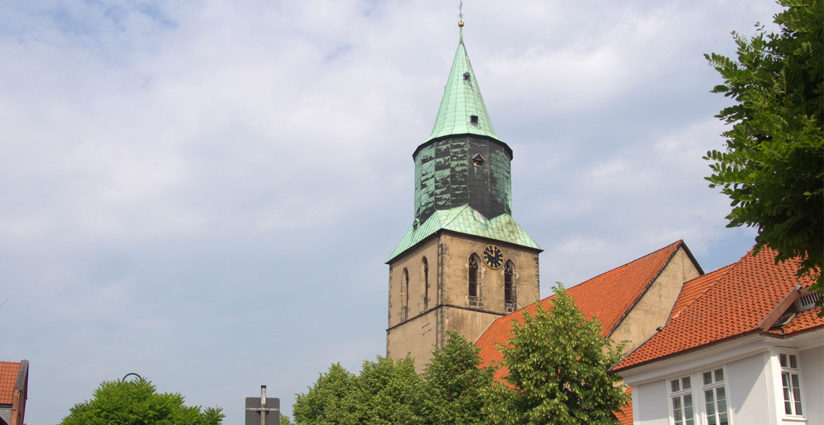 Das Herz von gronau: St. Matthäi mit dem grünen kirchturm