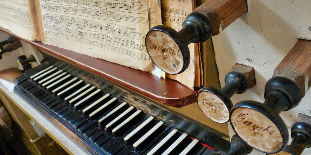 Schröther-Orgel von 1828 in der Dorfkirche Papitz