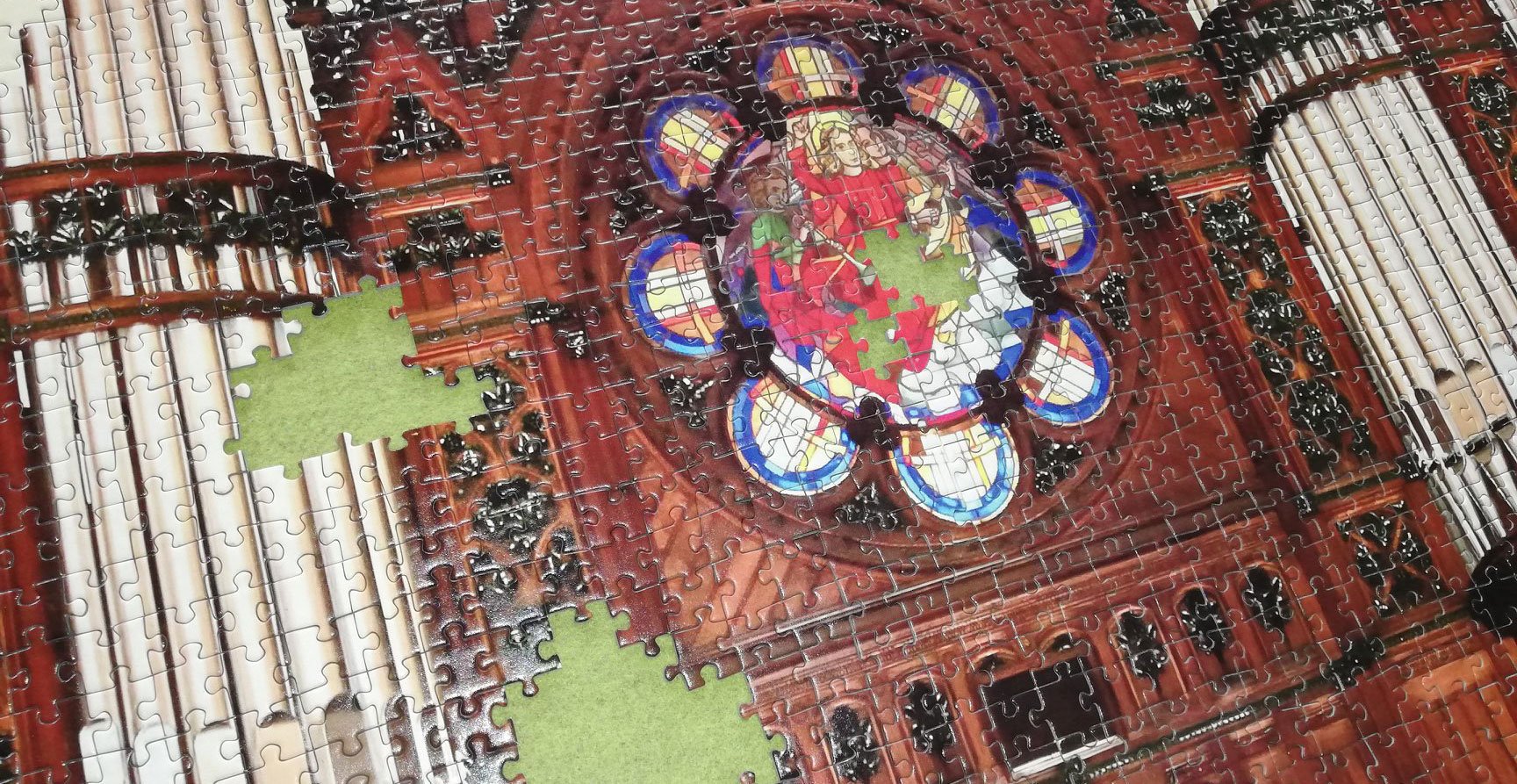 Die Sauer-Orgel in der Stadtkirche Gronau als Puzzle