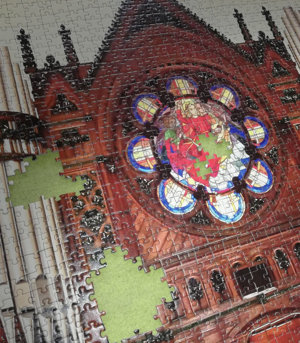 Die Sauer-Orgel in der Stadtkirche Gronau als Puzzle