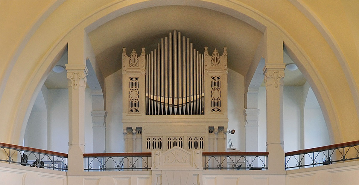 Dinse-Orgel (1909) im Kirchsaal Berlin-Nordend, 2013 von der Stiftung Orgelklang gefördert