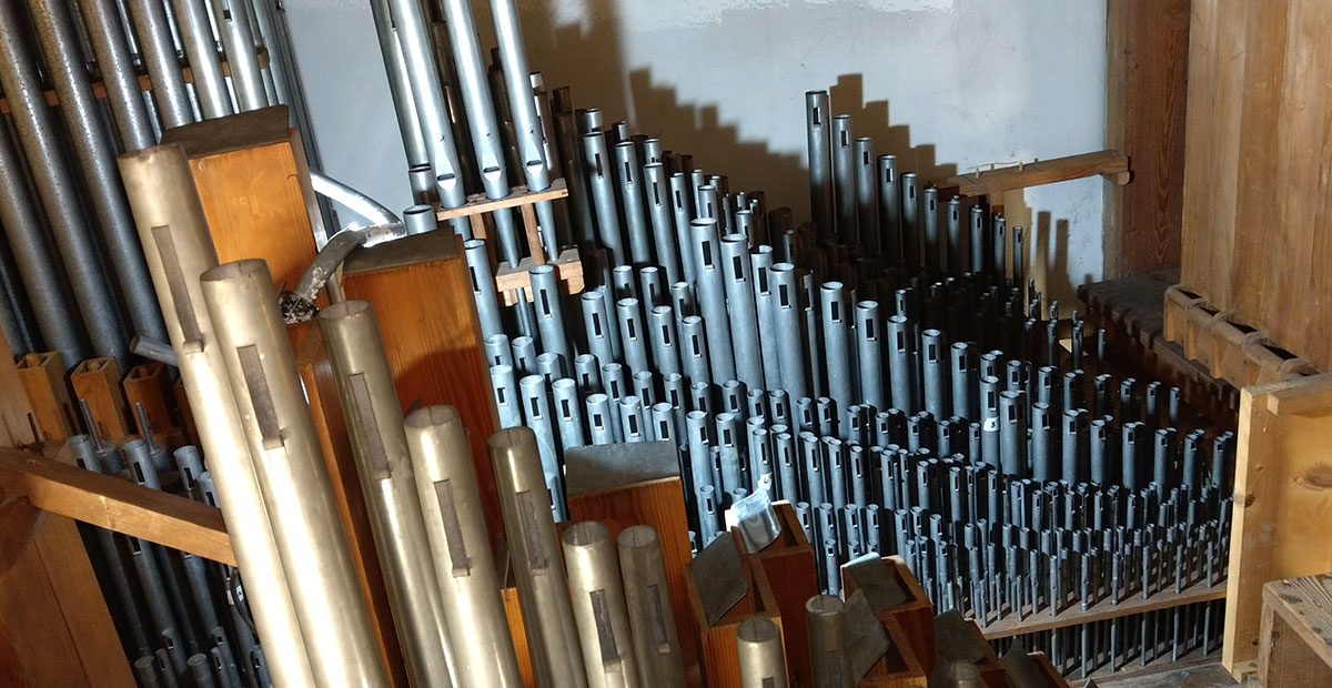 Innenleben der Walcker-Orgel von 1900 in der Stadtkirche Eisenberg (Rheinland-Pfalz). 2019 von der Stiftung gefördert