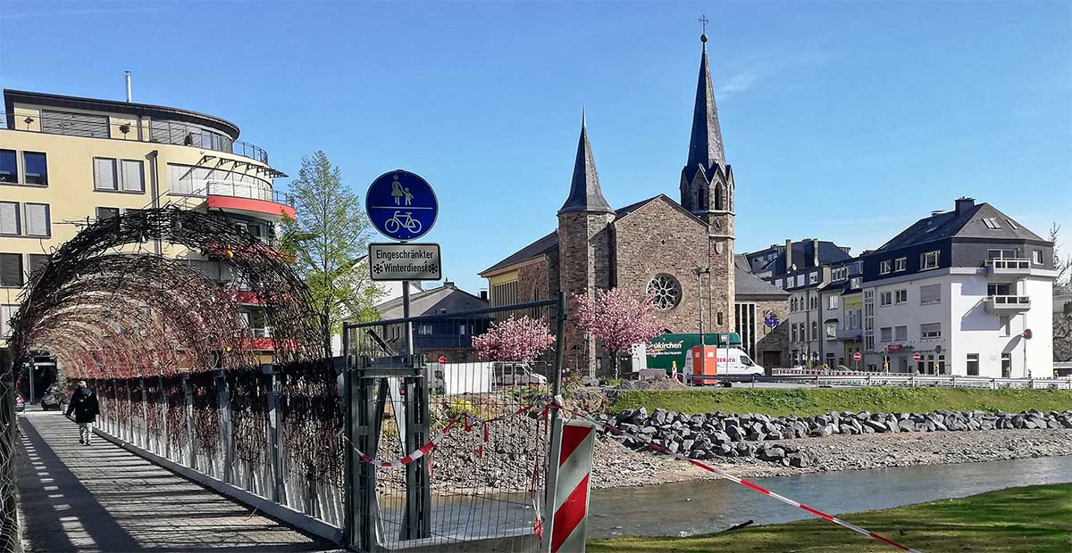 Die Martin­-Luther-­Kirche an der Ahr in Bad Neuenahr - nach dem Hochwasser.