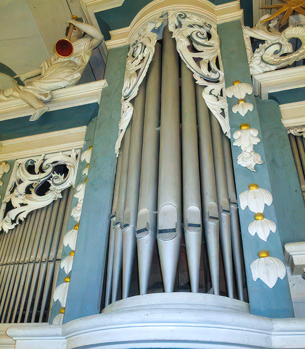 Justinus Ehrenfried Gerhard aus Lindig errichtete 1743 die Orgel in St. Maria zu Altendorf (Thüringen)